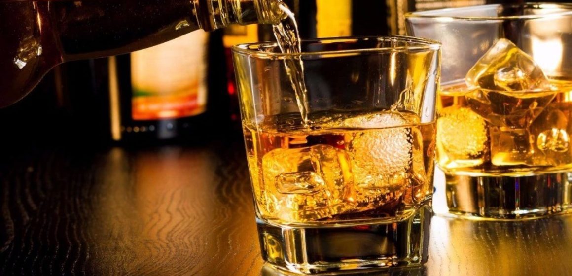 Έρχονται τα νέα αντισηπτικά από… ποτά «μπόμπες» – Τι αποφάσισε το Υπουργείο Οικονομικών λόγω του Κορονοϊού