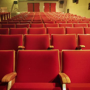 Η Ελληνική Ακαδημία Κινηματογράφου ζητά σχέδιο για την επανεκκίνηση του σινεμά Πηγή: